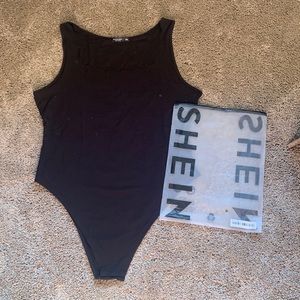 SHEIN Curve Scallop Trim Tank Bodysuit Black